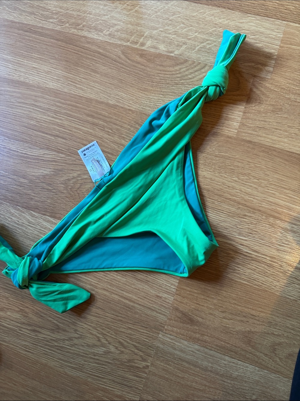 Patagonia Reversible Cross Shore Bikini Bottoms Teal Green Size XS Tie Waist